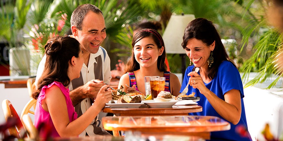 Top 3 Family Restaurants In Orlando For Your Vacation Dining Experiences